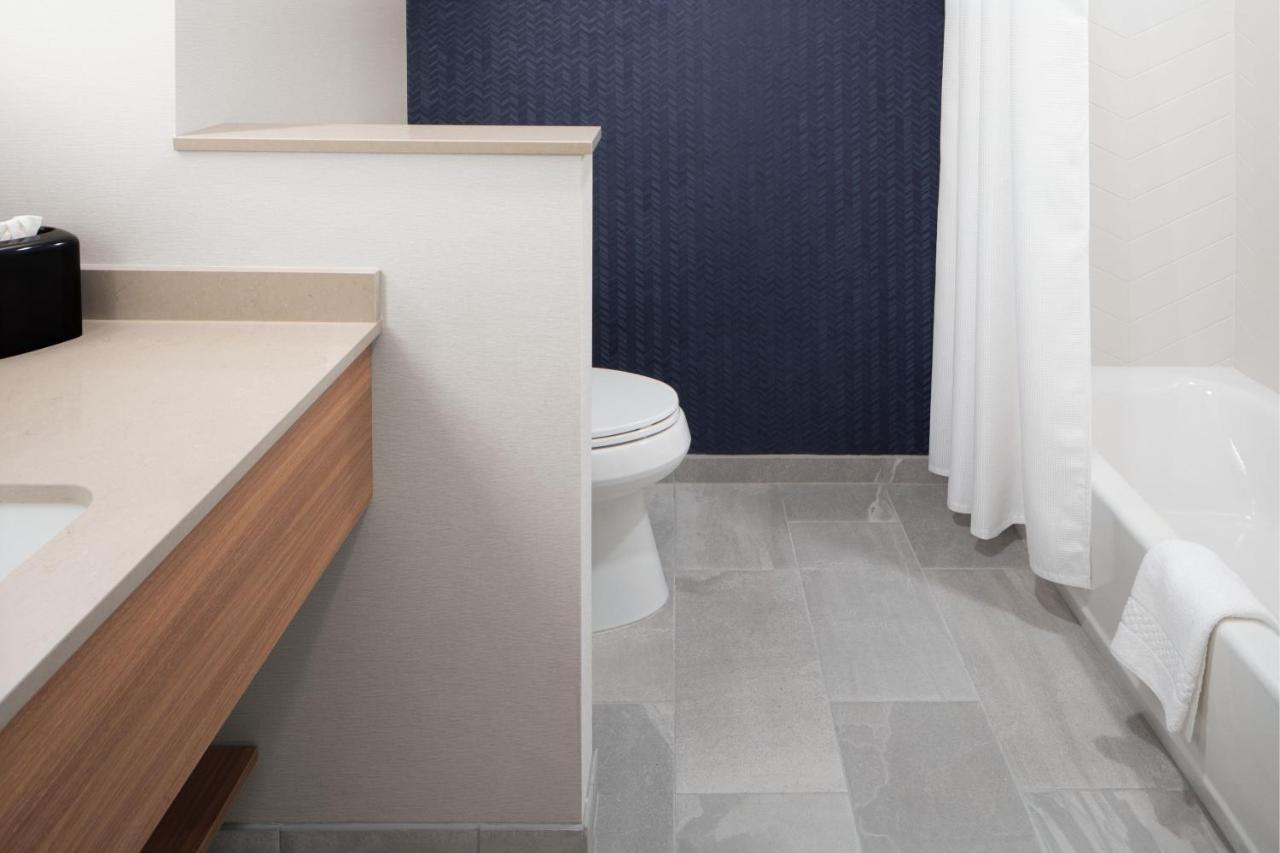 Fairfield By Marriott Inn & Suites Whitsett Greensboro East Екстер'єр фото